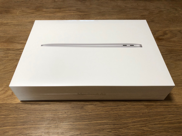 2021 02 18 MacBook Air 開梱の儀2
